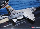 Academy 12521 - 1/72 USN F-8E VF-162 'The Hunters'