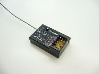 Futaba R614FF 4-Channel 2.4GHz Receiver for 4PK