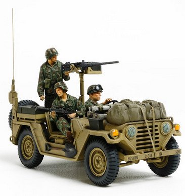 Tamiya 35332 - 1/35 US Utility Truck M151A2 - Grenada 1983