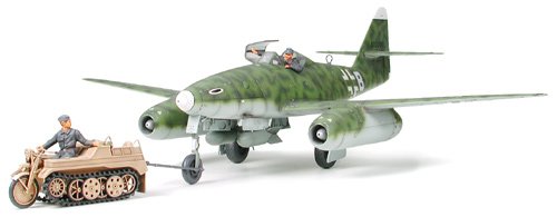 Tamiya 61082 - 1/48 Messerschmitt Me262 A-2a w/Kettenkra WWII