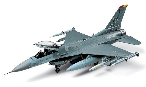 Tamiya 61098 - 1/48 F-16CJ Fighting Falcon