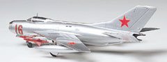 Tamiya 61609 - 1/100 Mig-19 Farmer