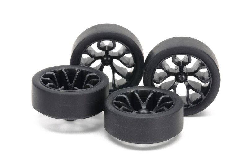 Tamiya 15542 - Jr 26mm Super Hard Small Dia. Low-Profile Tires w/Y Spoke Carbon Wheels