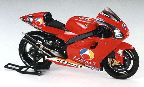 Tamiya 14091 - 1/12 Antena 3 Yamaha YZR500 Team D\'Antin 2002