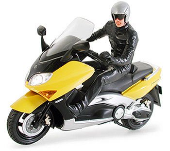 Tamiya 24256 - 1/24 Yamaha TMAX w/Figure